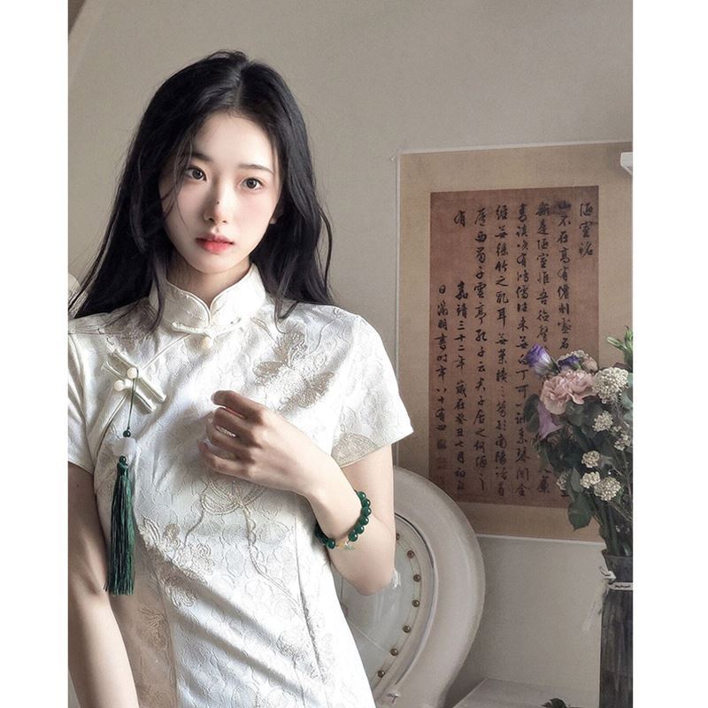 Young Women'S Formal Wear - Traditional Chinese Summer Retro Trend White