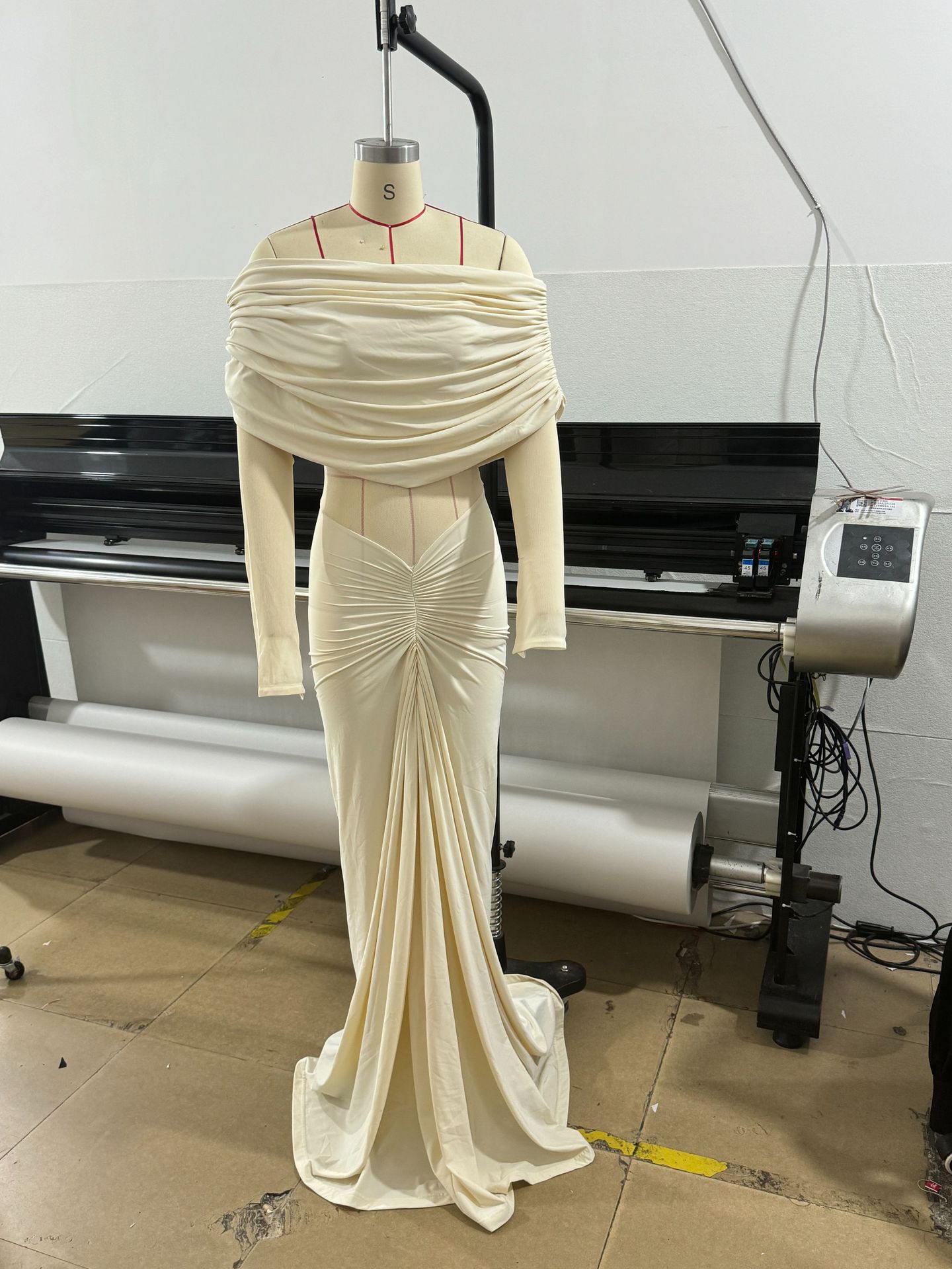 Beige Women Prom Dress Sexy Of - Women'S Formal Wear For A Wedding Guest recension och pris