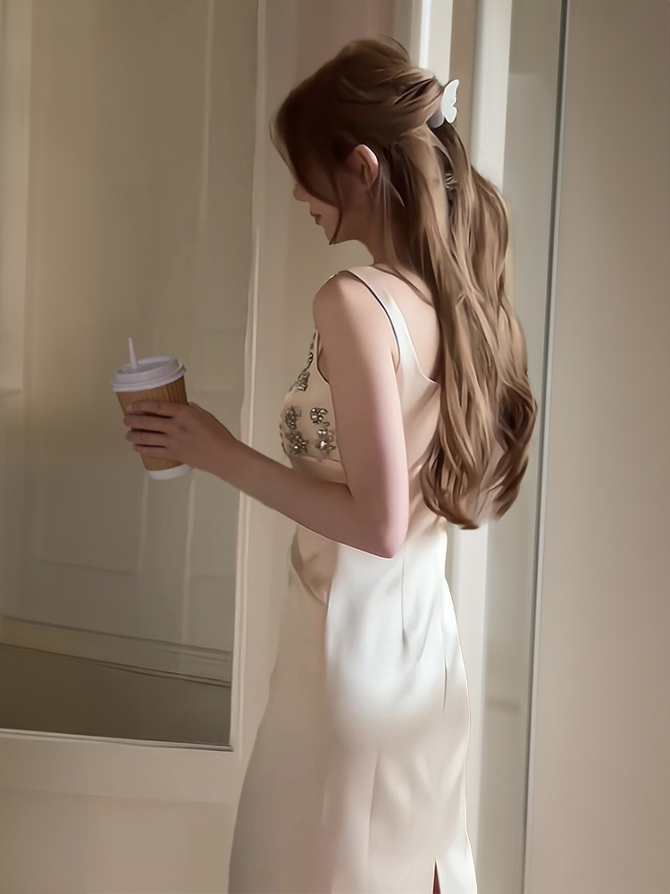 Elegant Heavy Work Satin Eveni - Women Luxury Formal Wear recension och pris